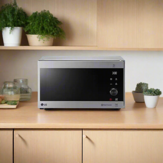 LG 42 LITERS GRILLING MICROWAVE OVEN Model MH8265CIS (WHITE)