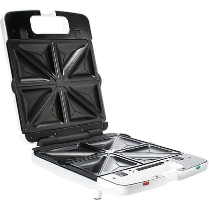 Kenwood SM740 open showing 4-slice triangular sandwich plates